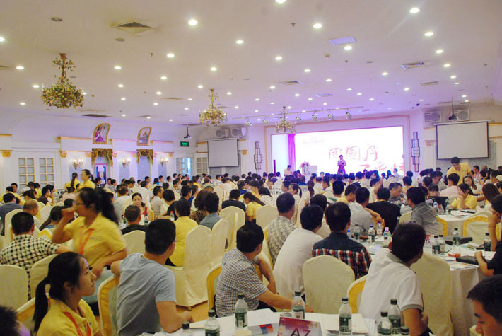 團圓月，百度情——2014年百度推廣中秋答謝會活動報道